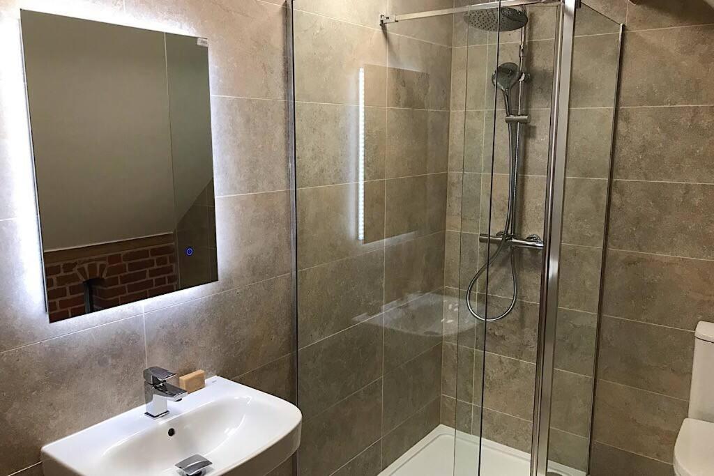 Beautiful Rural Apt, Walking Distance To Three Choirs Vineyard/Brassiere Gloucestershire Apartment Newent Luaran gambar